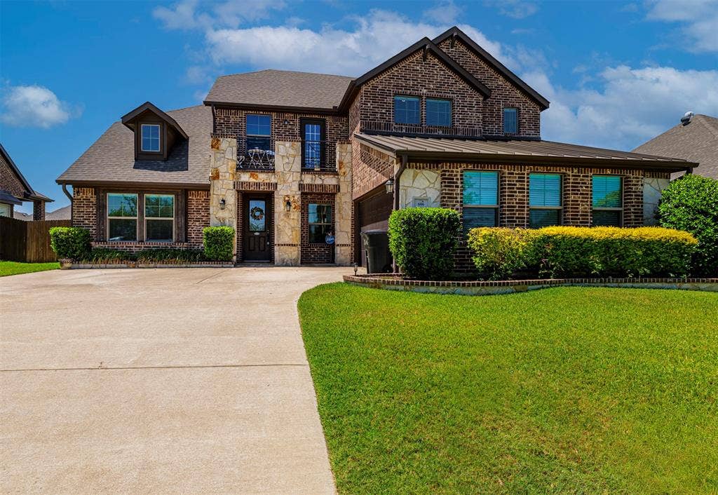 606 Lonesome Dove Drive, Midlothian, TX 76065 606 Lonesome Dove Drive, Midlothian, TX 76065