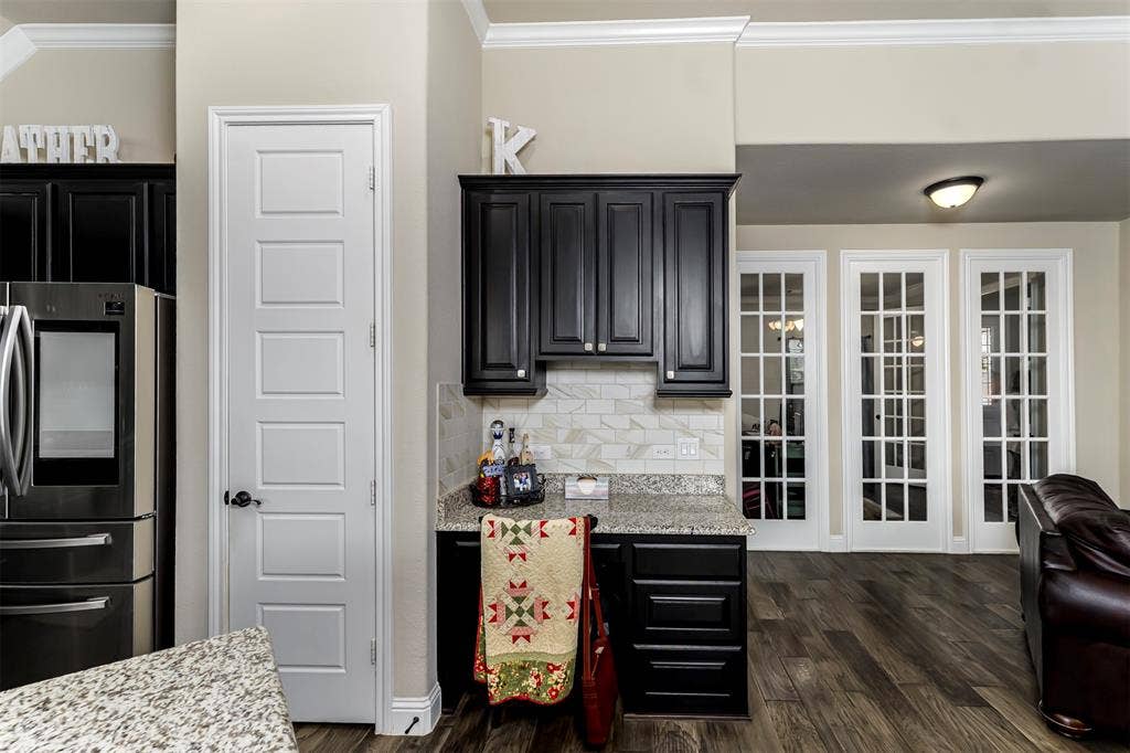 606 Lonesome Dove Drive, Midlothian, TX 76065 606 Lonesome Dove Drive, Midlothian, TX 76065