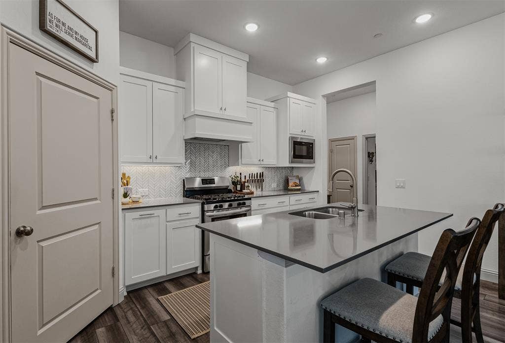 Open kitchen of 1005 4th St, Argyle, TX in Harvest in Denton County, Texas