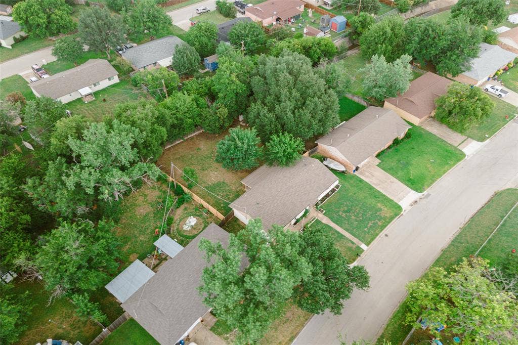 1005 Keller Avenue, Benbrook, TX 76126 1005 Keller Avenue, Benbrook, TX 76126