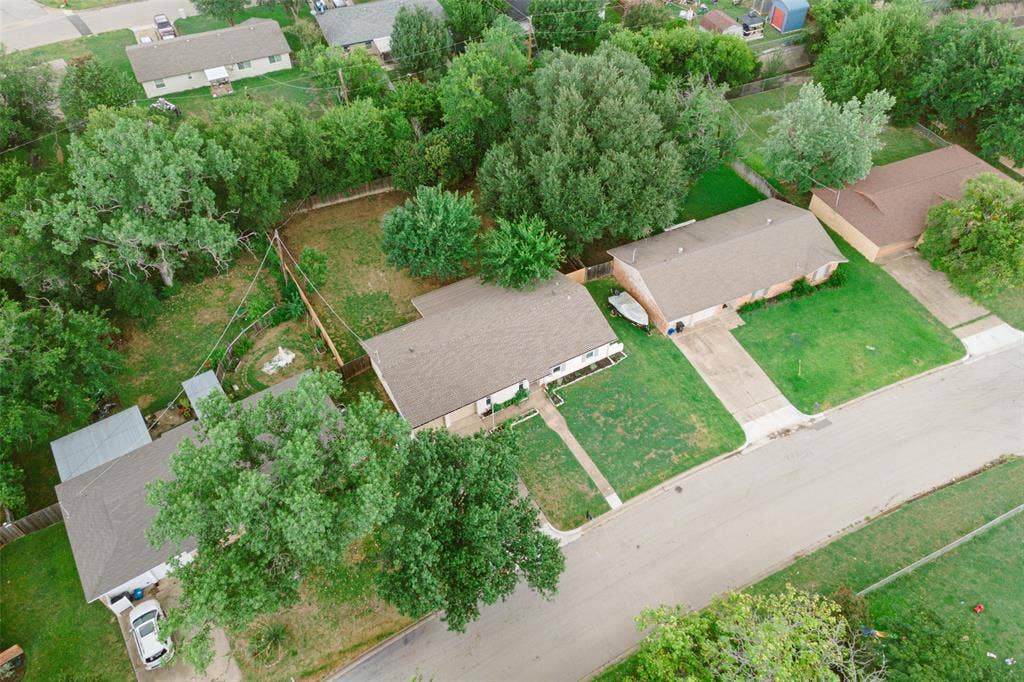 1005 Keller Avenue, Benbrook, TX 76126 1005 Keller Avenue, Benbrook, TX 76126