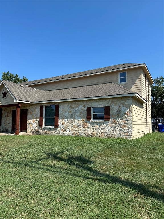 Property photo for 1900 S 15TH Street, #B, Waco, TX