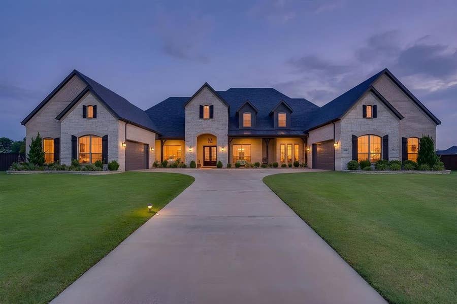 Property photo for 651 Bandera Drive, Waxahachie, TX