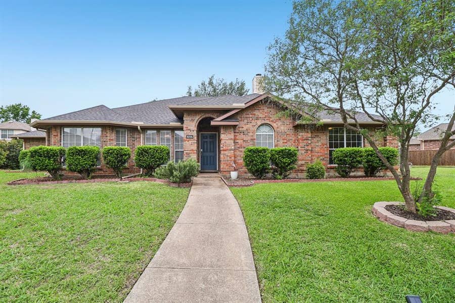 Property photo for 8205 Danbury Court, Rowlett, TX