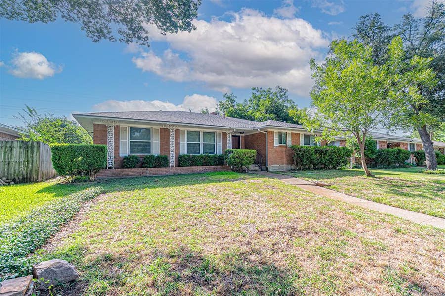 Property photo for 5324 Urban Crest Street, Dallas, TX