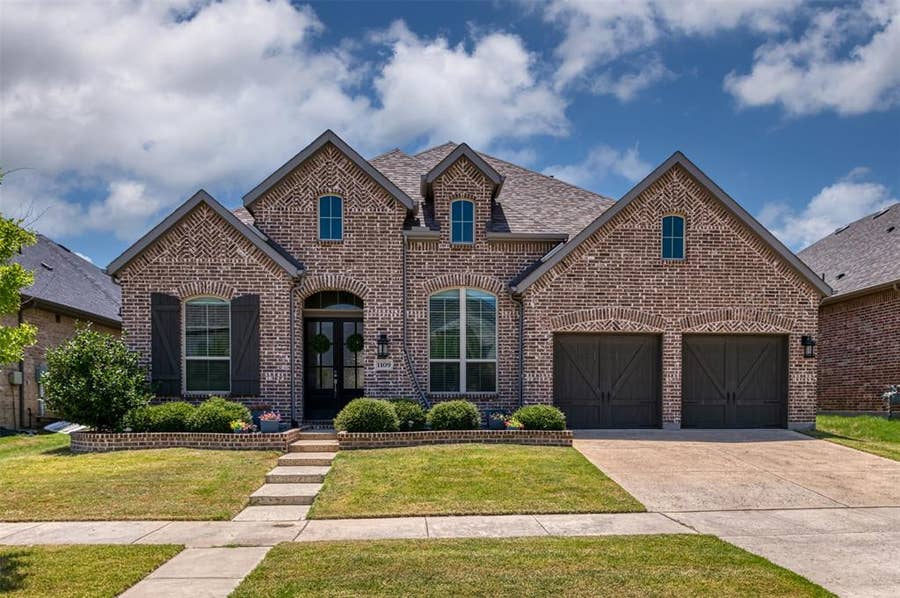 Property photo for 1109 10th Street, Argyle, TX