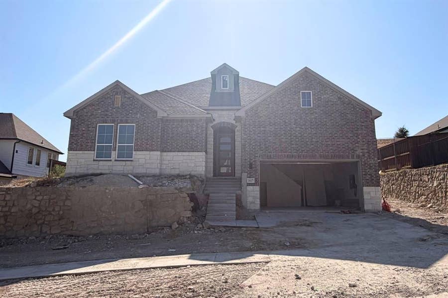 Property photo for 1617 Rolling Heights Lane, Fort Worth, TX