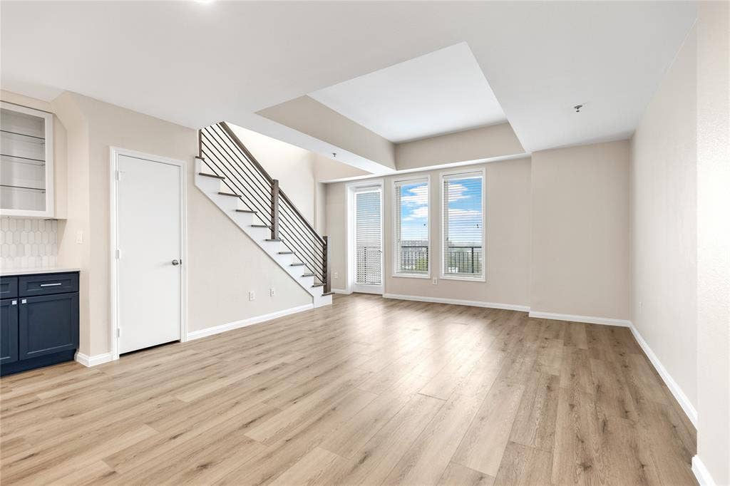 4611 Travis Street, #801B, Dallas, TX 75205 4611 Travis Street, #801B, Dallas, TX 75205
