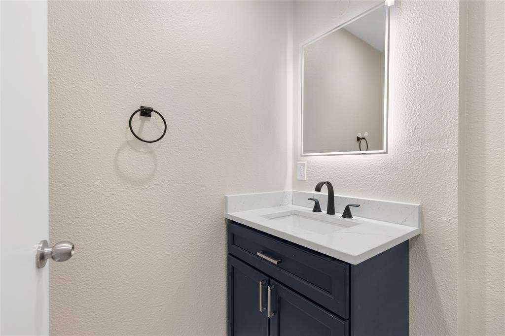 4611 Travis Street, #801B, Dallas, TX 75205 4611 Travis Street, #801B, Dallas, TX 75205