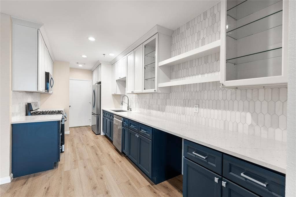 4611 Travis Street, #801B, Dallas, TX 75205 4611 Travis Street, #801B, Dallas, TX 75205