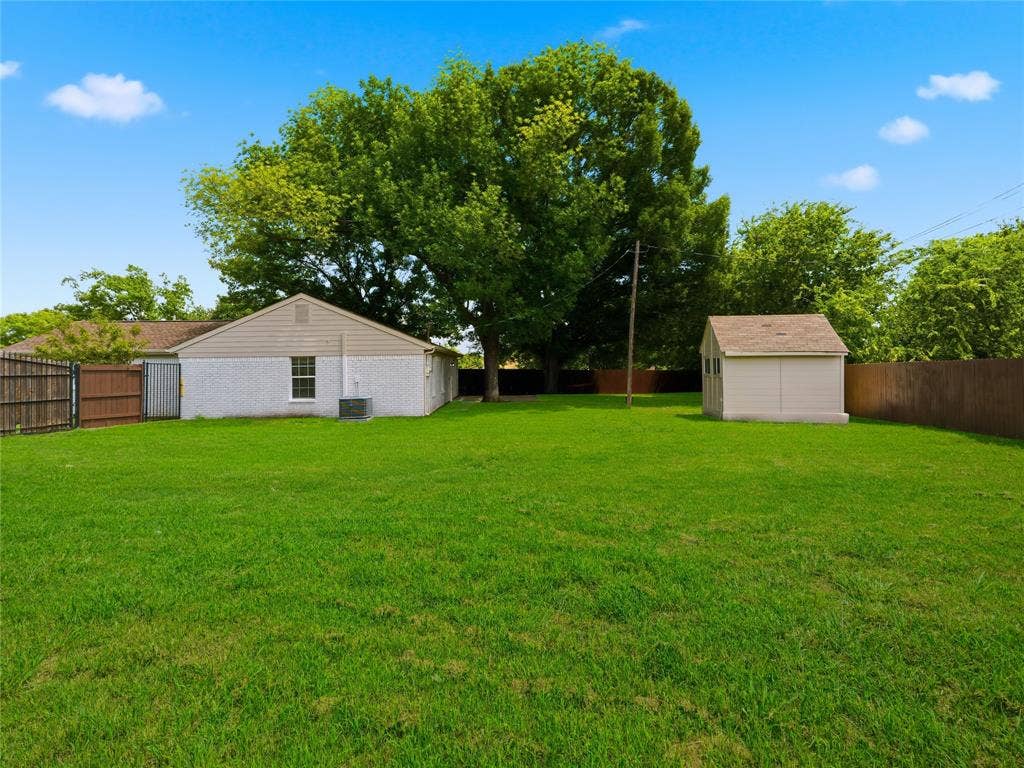 6400 Patino Court, Watauga, TX 76148 6400 Patino Court, Watauga, TX 76148