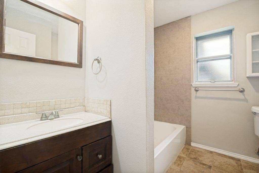 2426 Whit Drive, Mesquite, TX 75150 2426 Whit Drive, Mesquite, TX 75150