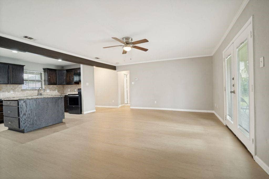 2426 Whit Drive, Mesquite, TX 75150 2426 Whit Drive, Mesquite, TX 75150