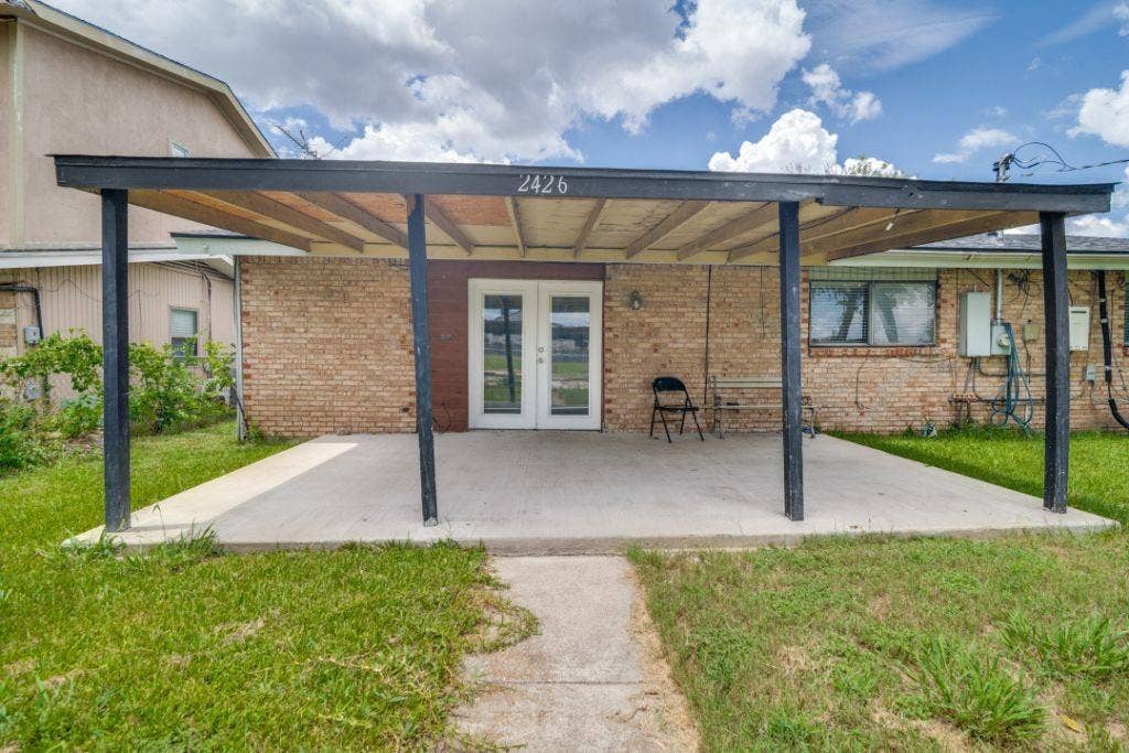 2426 Whit Drive, Mesquite, TX 75150 2426 Whit Drive, Mesquite, TX 75150
