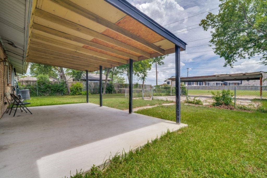 2426 Whit Drive, Mesquite, TX 75150 2426 Whit Drive, Mesquite, TX 75150