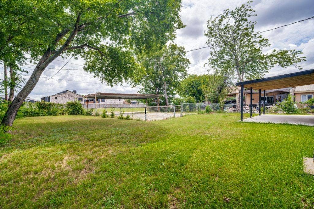 2426 Whit Drive, Mesquite, TX 75150 2426 Whit Drive, Mesquite, TX 75150