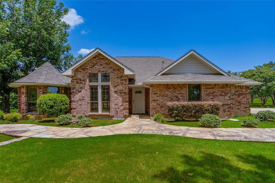 Property photo for 365 E Tripp Road, Sunnyvale, TX