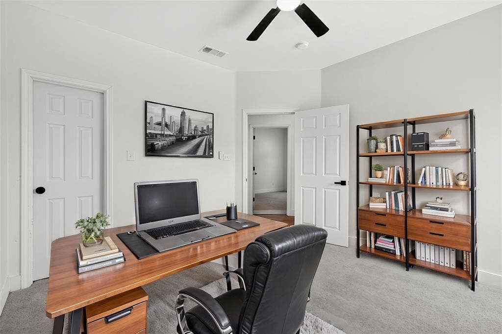214 Pearly Top Drive, Glenn Heights, TX 75154