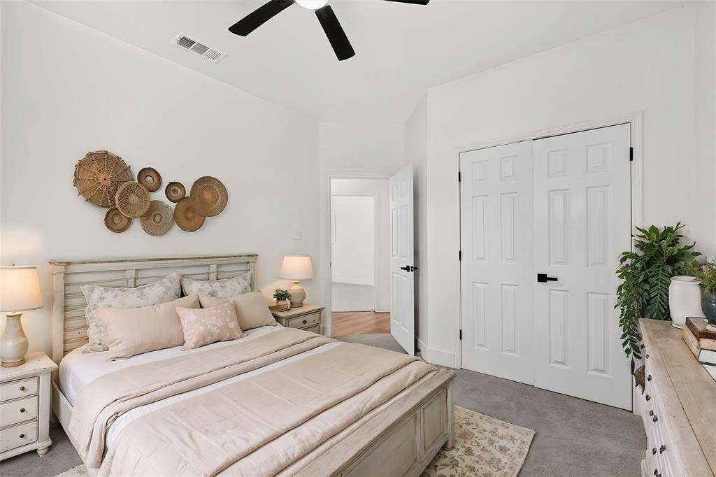 214 Pearly Top Drive, Glenn Heights, TX 75154