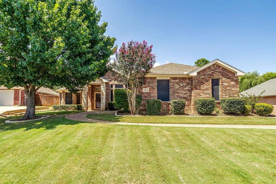 Property photo for 1409 Montevideo Court, Denton, TX