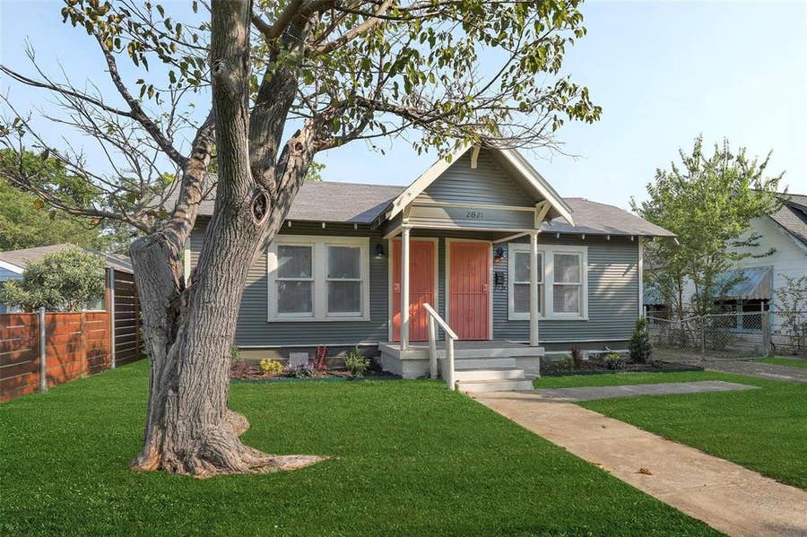 Property photo for 2821 Gladstone Drive, Dallas, TX