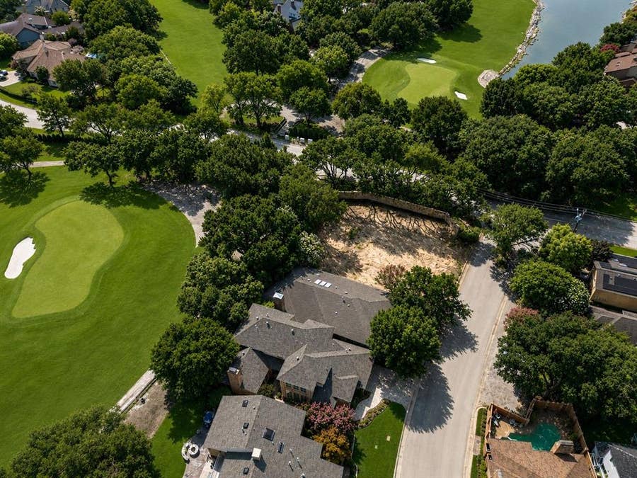 Property photo for 16701 Village Lane, Dallas, TX