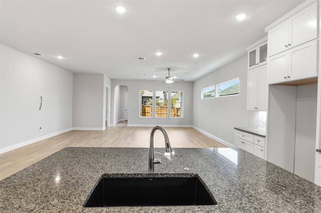 2524 Ballaster Mews, Rowlett, TX 75088 2524 Ballaster Mews, Rowlett, TX 75088