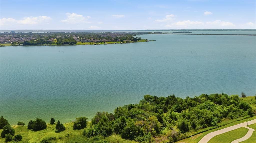 2524 Ballaster Mews, Rowlett, TX 75088 2524 Ballaster Mews, Rowlett, TX 75088