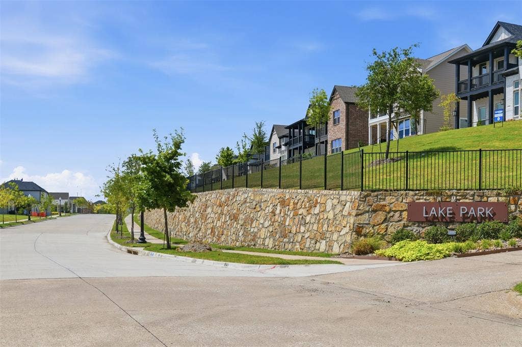 2524 Ballaster Mews, Rowlett, TX 75088 2524 Ballaster Mews, Rowlett, TX 75088