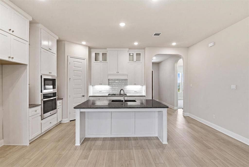 2524 Ballaster Mews, Rowlett, TX 75088 2524 Ballaster Mews, Rowlett, TX 75088