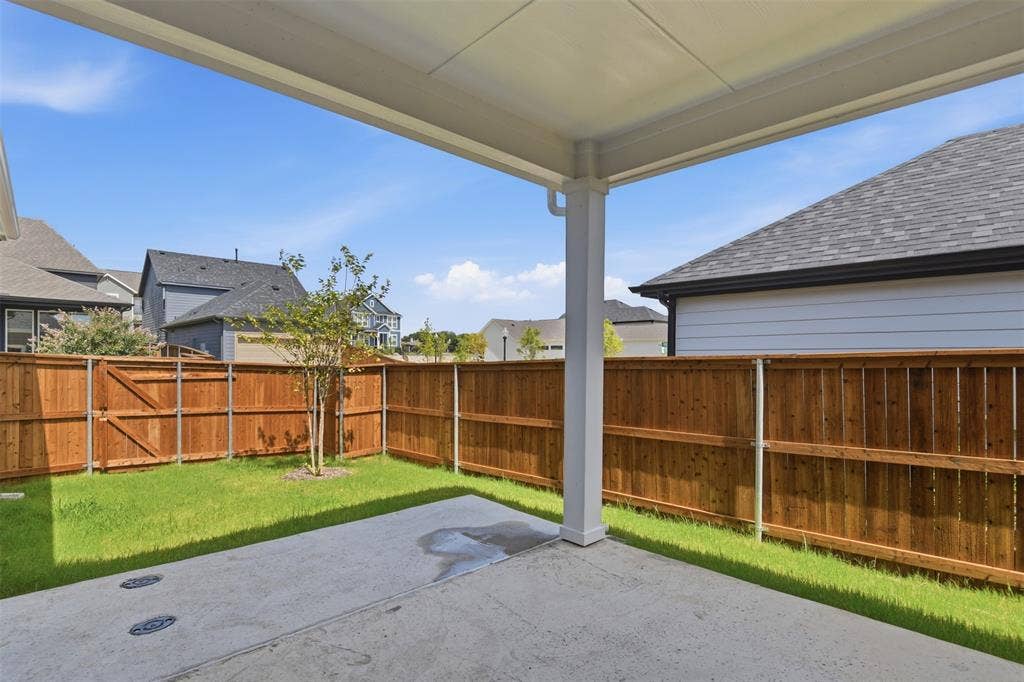 2524 Ballaster Mews, Rowlett, TX 75088 2524 Ballaster Mews, Rowlett, TX 75088