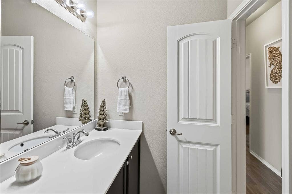 9804 Cottontail Lane, McKinney, TX 75071 9804 Cottontail Lane, McKinney, TX 75071