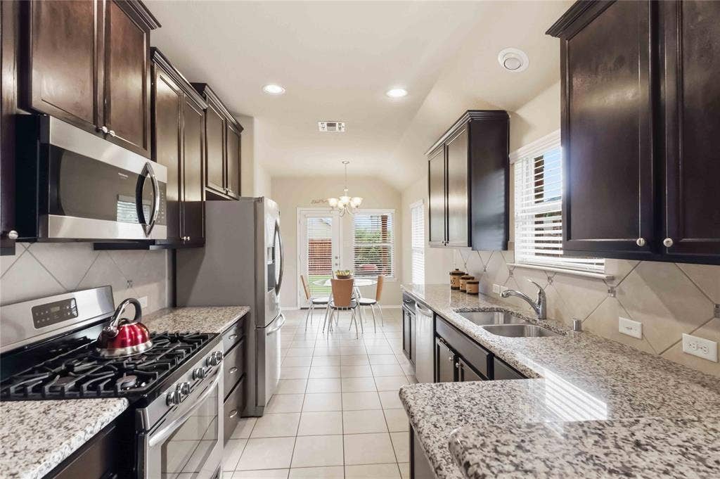 9804 Cottontail Lane, McKinney, TX 75071 9804 Cottontail Lane, McKinney, TX 75071
