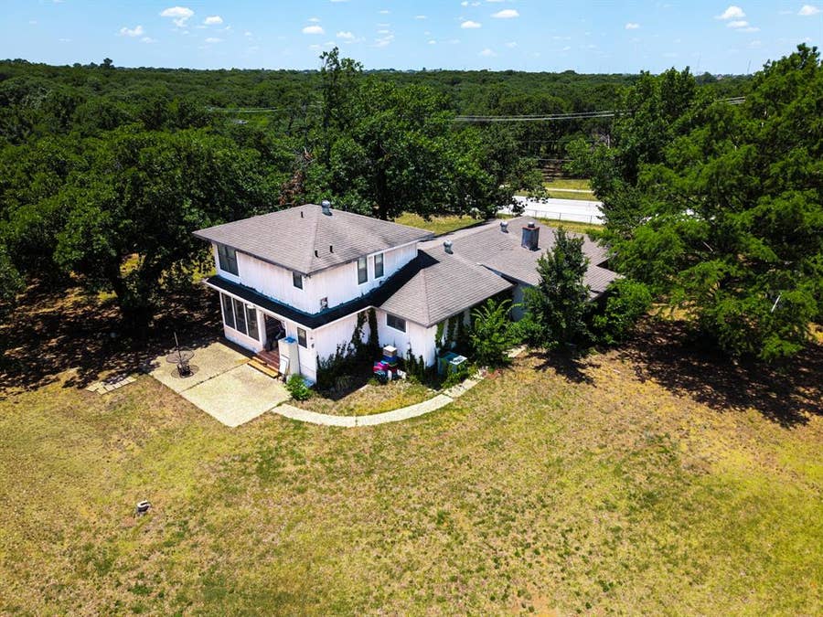 Property photo for 709 Cooks Lane, Fort Worth, TX
