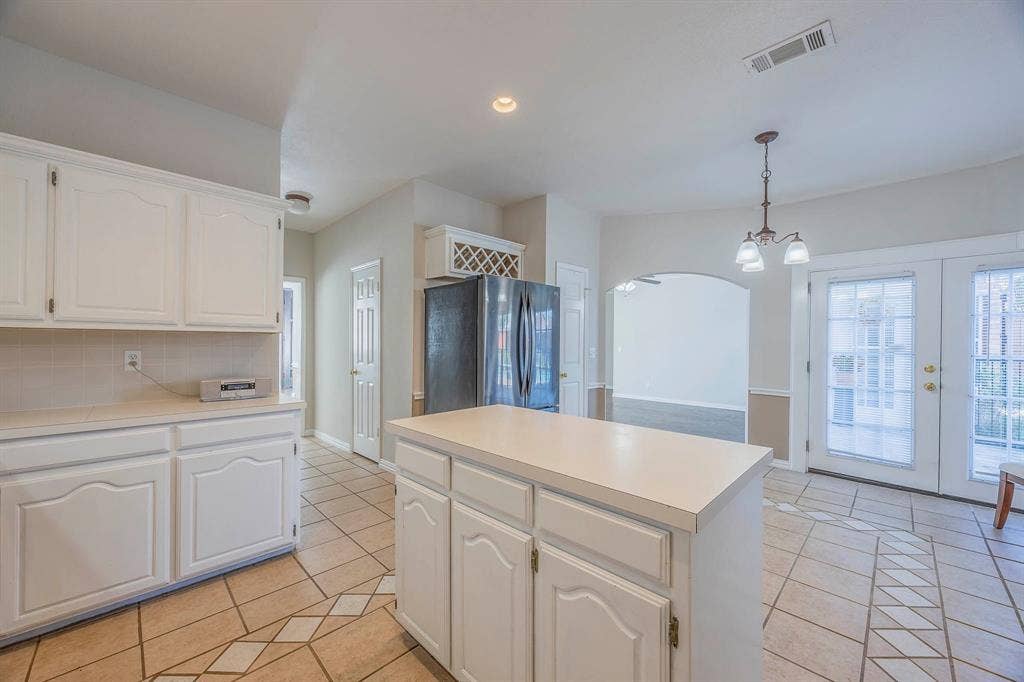 2705 Trophy Drive, Plano, TX 75025 2705 Trophy Drive, Plano, TX 75025