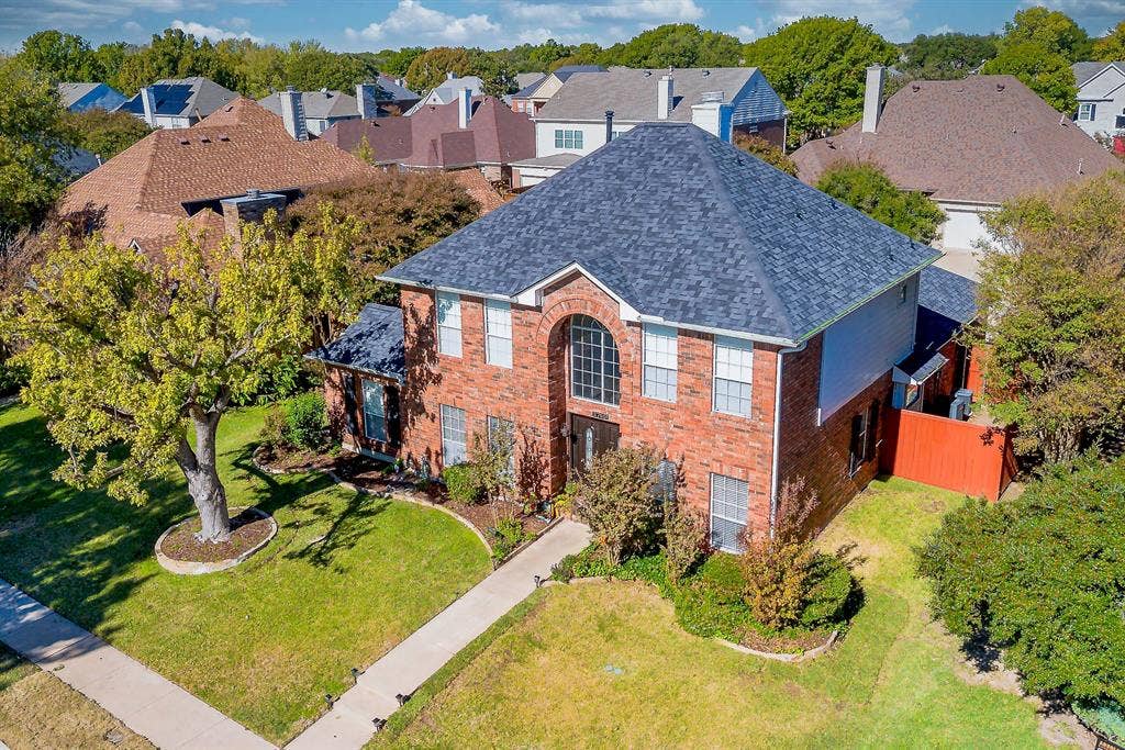 2705 Trophy Drive, Plano, TX 75025 2705 Trophy Drive, Plano, TX 75025