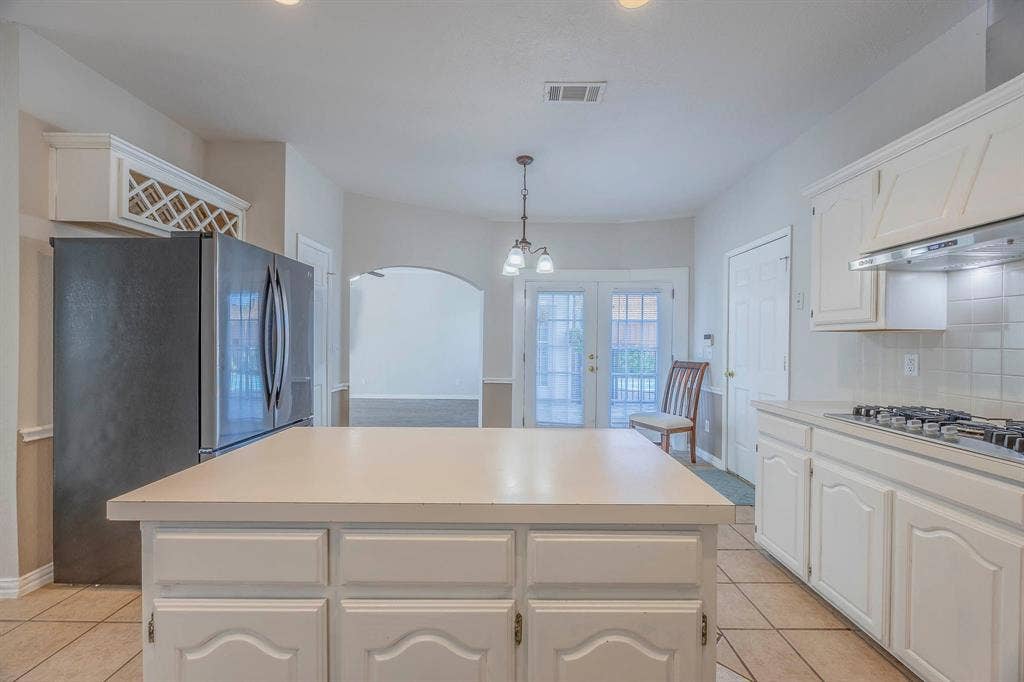 2705 Trophy Drive, Plano, TX 75025 2705 Trophy Drive, Plano, TX 75025