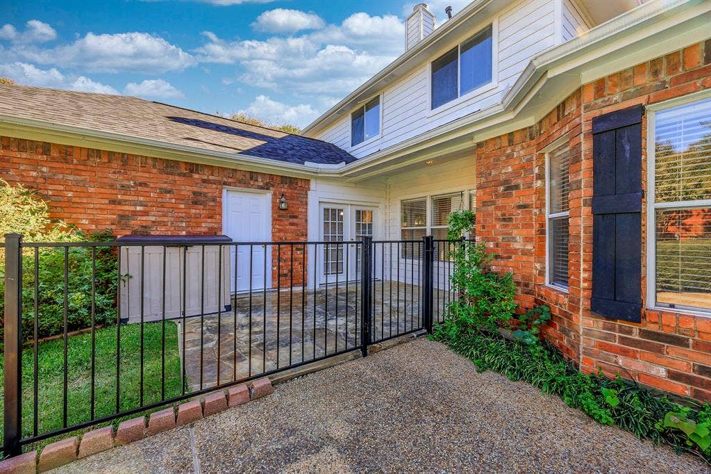 2705 Trophy Drive, Plano, TX 75025 2705 Trophy Drive, Plano, TX 75025