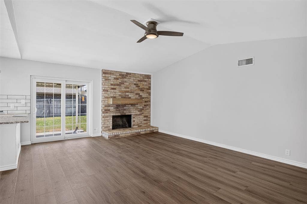 1915 Lavon Creek Lane, Arlington, TX 76006 1915 Lavon Creek Lane, Arlington, TX 76006