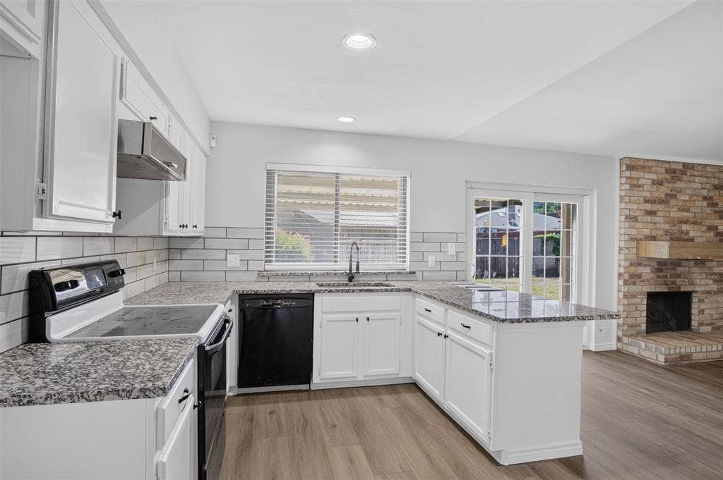1915 Lavon Creek Lane, Arlington, TX 76006 1915 Lavon Creek Lane, Arlington, TX 76006