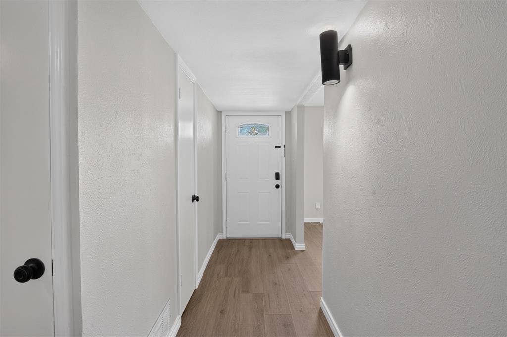 1915 Lavon Creek Lane, Arlington, TX 76006 1915 Lavon Creek Lane, Arlington, TX 76006