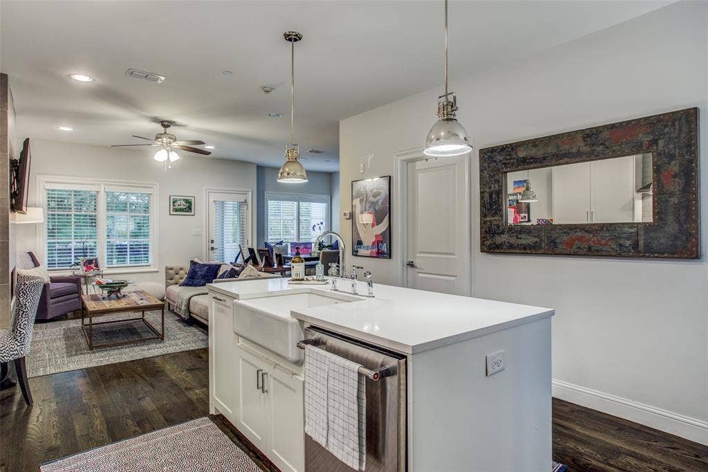 3449 Milton Avenue, #6, University Park, TX 75205 3449 Milton Avenue, #6, University Park, TX 75205