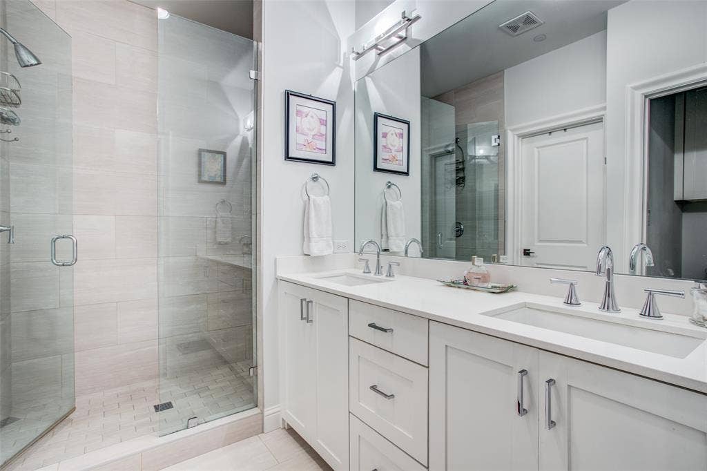 3449 Milton Avenue, #6, University Park, TX 75205 3449 Milton Avenue, #6, University Park, TX 75205