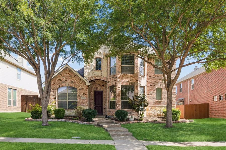 Property photo for 956 Cougar Drive, Allen, TX