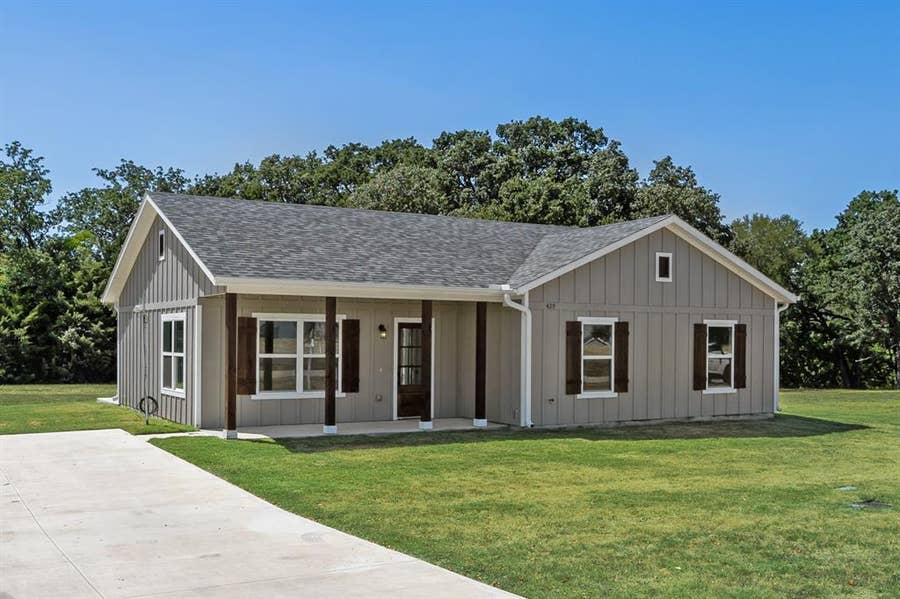 Property photo for 429 Caro Drive, West Tawakoni, TX