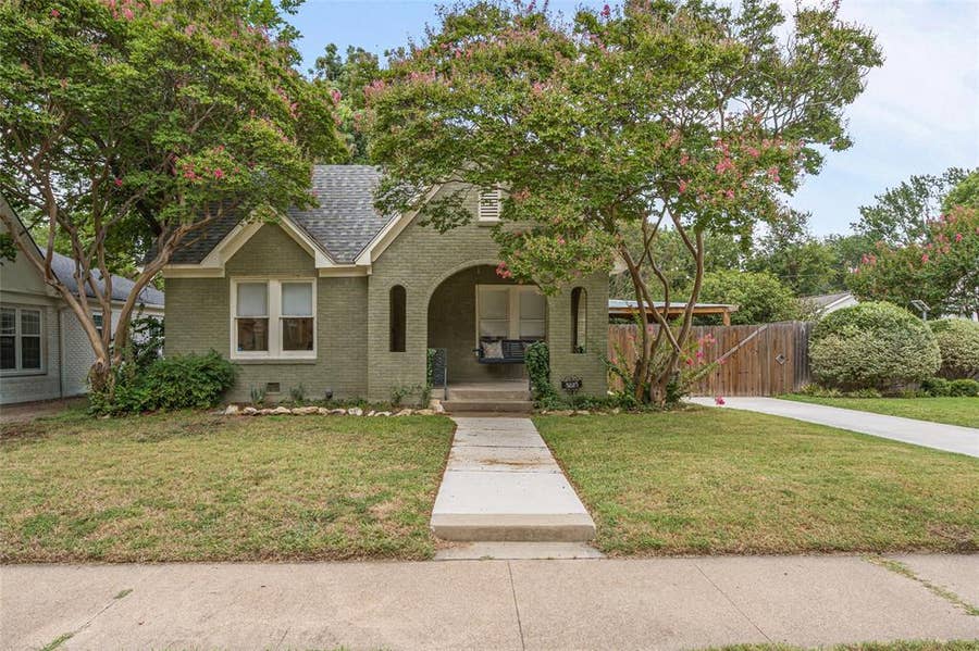 Property photo for 3225 Greene Avenue, Fort Worth, TX