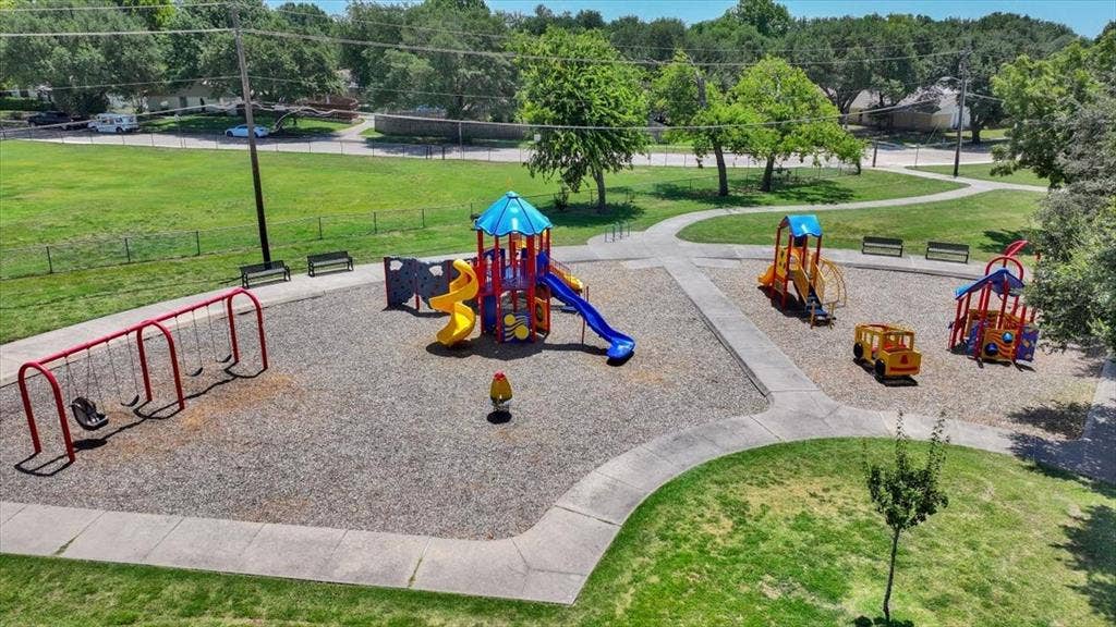 1609 Lake Hill Lane, Plano, TX 75023 1609 Lake Hill Lane, Plano, TX 75023