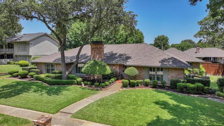 Property photo for 1609 Lake Hill Lane, Plano, TX