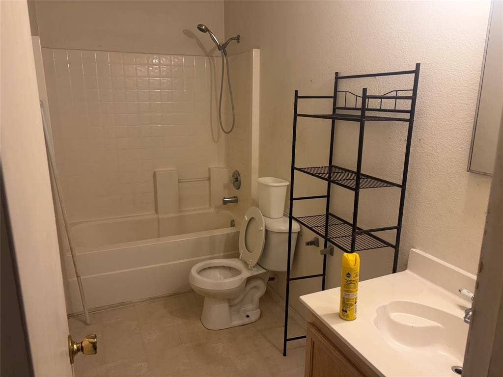 Bathroom #3
