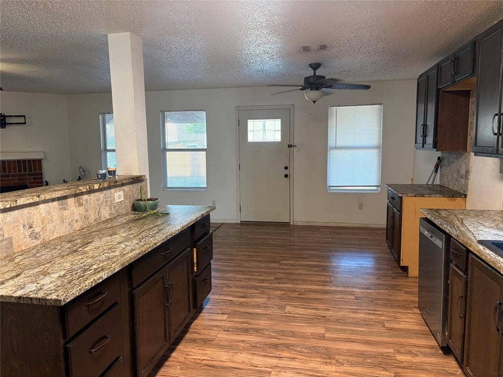 1229 Longleaf Drive, Cedar Hill, TX 75104
